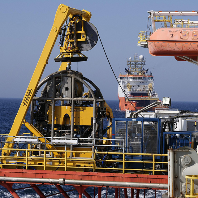 Topcats reinigt roetfilters van dieselmotoren die gebruikt worden in de offshore