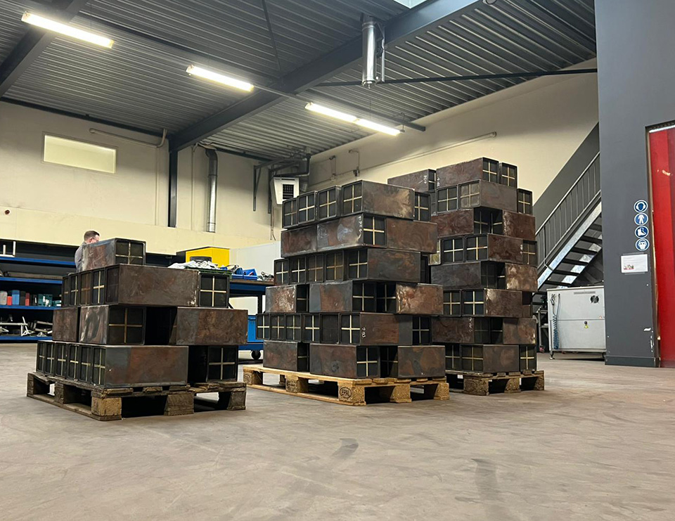 Roetfilter reiniging van roetfilters van een offshoore installatieschip